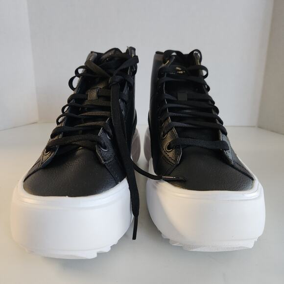 Puma kids Kaia Mid Stud Jr  black black metallic gold  size 6 US - Picture 2 of 7